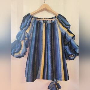 Festive Women's Top with billowed 3/4 length sleeves. Size Medium